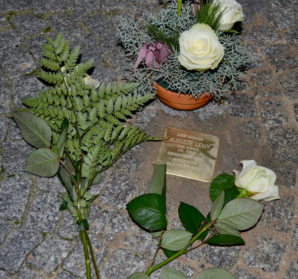 Stolpersteine verlegt am 26.11.12