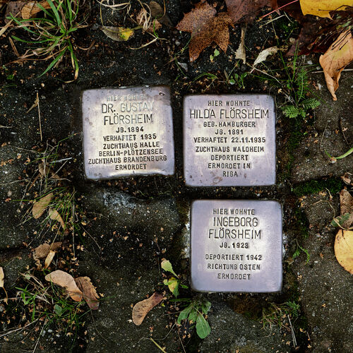 L1016799 Zeitz Stolpersteine Leipziger Straße Flörsheim