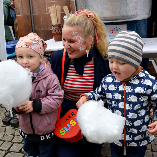 01 - Zuckerwatteverkauf Zuckerfest 2024