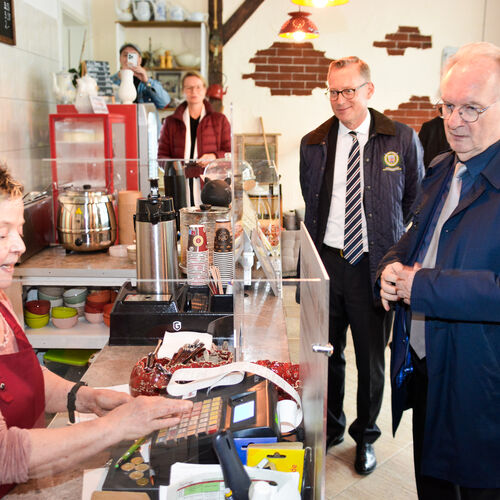 2024-10-30 - Besuch Ministerpräsident Sachsen-Anhalt + Rundgang Innenstadt - Web-24